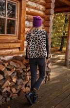 Abby – Leopard Sherpa Vest