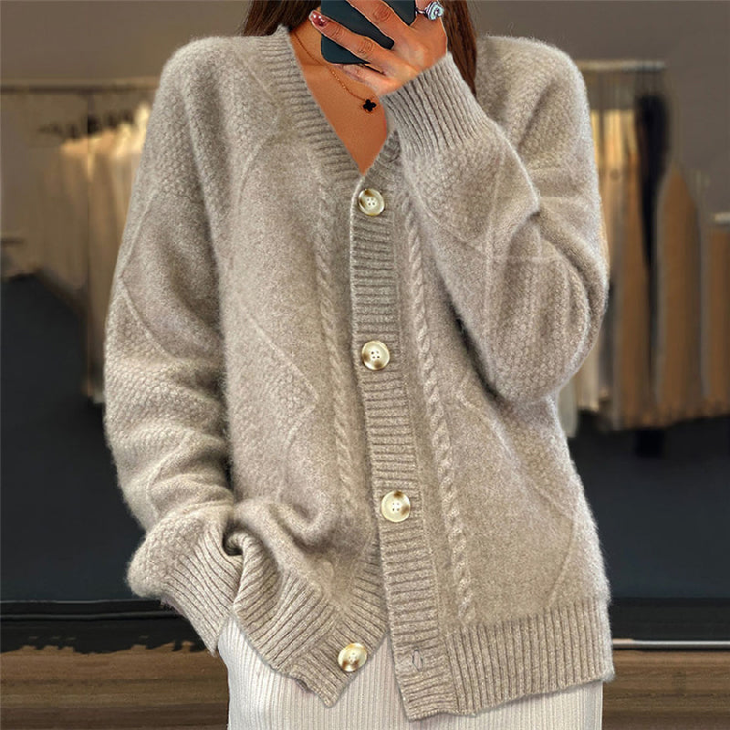 Camryn | Knitted Cardigan - The Go-To Layer for Effortless Elegance